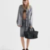 Bolso tote grande de ganchillo con detalles de cuero Bolso tote grande de ganchillo con detalles de cuero