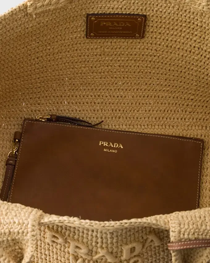 Bolso tote grande de ganchillo con detalles de cuero Bolso tote grande de ganchillo con detalles de cuero