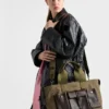 Bolso tote grande de lona y cuero Prada Route Bolso tote grande de lona y cuero Prada Route