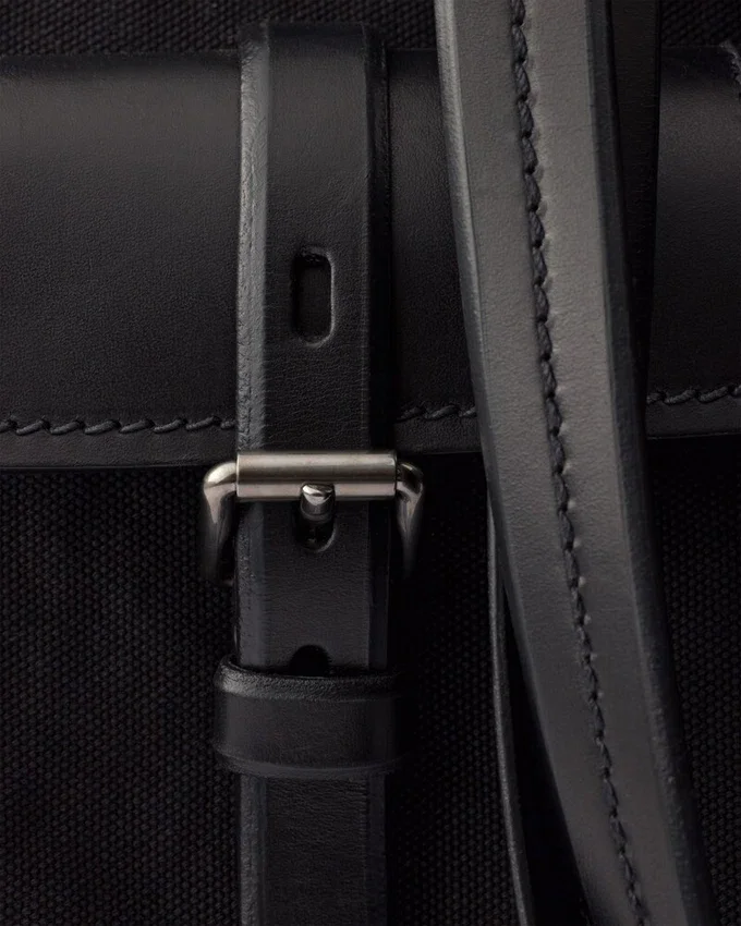 Bolso tote grande de lona y cuero Prada Route Bolso tote grande de lona y cuero Prada Route