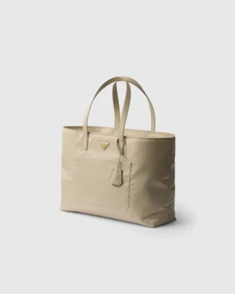 Bolso tote grande Prada Re-Edition 1978 de nylon Re-Nylon y piel Saffiano