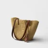 Bolso tote mediano de ganchillo y cuero Bolso tote mediano de ganchillo y cuero
