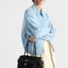 Bolso tote mediano Prada Explore de Re-Nylon y piel