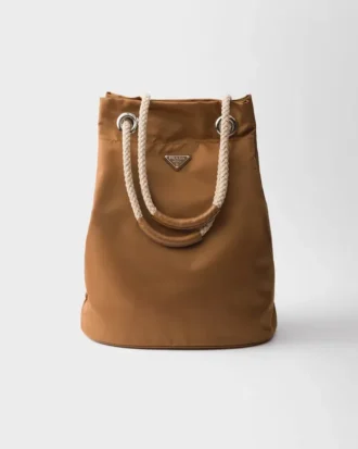 Bolso tote mediano Prada Mariner de Re-Nylon