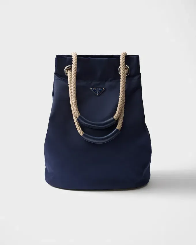 Bolso tote mediano Prada Mariner de Re-Nylon Bolso tote mediano Prada Mariner de Re-Nylon
