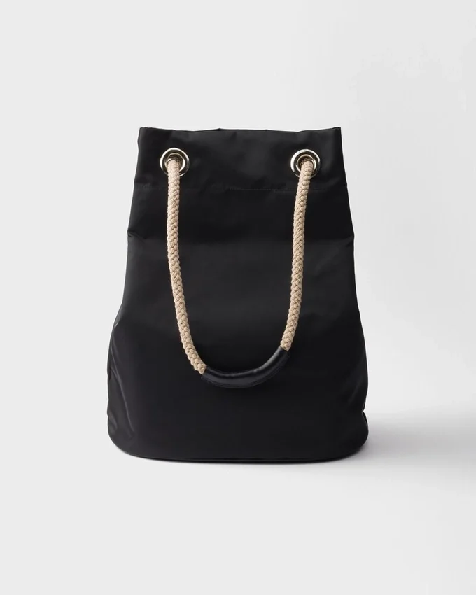 Bolso tote mediano Prada Mariner de Re-Nylon Bolso tote mediano Prada Mariner de Re-Nylon