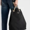 Bolso tote mediano Prada Mariner de Re-Nylon Bolso tote mediano Prada Mariner de Re-Nylon
