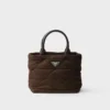 Bolso tote pequeño acolchado de Re-Nylon Bolso tote pequeño acolchado de Re-Nylon