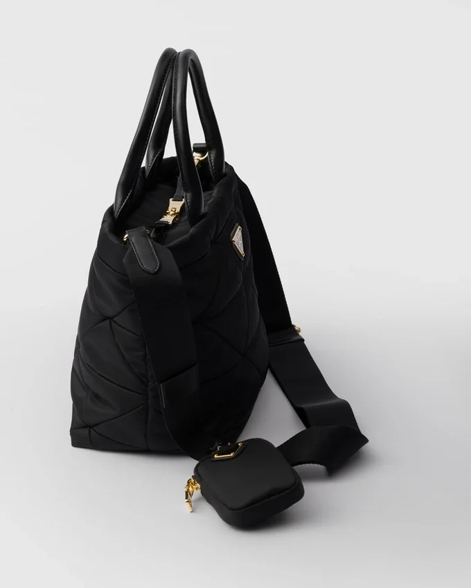 Bolso tote pequeño acolchado de Re-Nylon Bolso tote pequeño acolchado de Re-Nylon