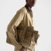 Bolso tote Prada Route de lona y cuero Bolso tote Prada Route de lona y cuero
