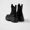 Botas Chelsea de cuero cepillado Monolith Botas Chelsea de cuero cepillado Monolith