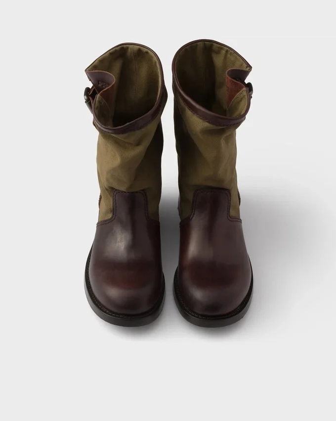 Botas de cuero y lona Botas de cuero y lona