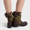 Botas de cuero y lona Botas de cuero y lona