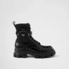 Botas Monolith de cuero cepillado y Re-Nylon con bolsillo Botas Monolith de cuero cepillado y Re-Nylon con bolsillo