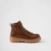 Botines de cuero con cordones Botines de cuero con cordones