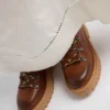 Botines de cuero con cordones Botines de cuero con cordones