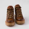 Botines de cuero con cordones Botines de cuero con cordones