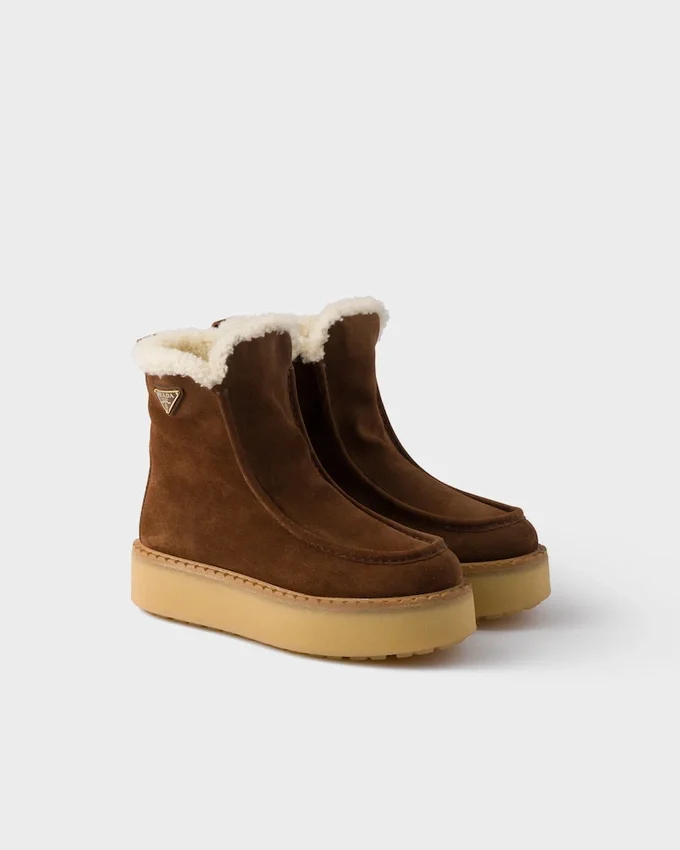 Botines de gamuza y piel de oveja Botines de gamuza y piel de oveja