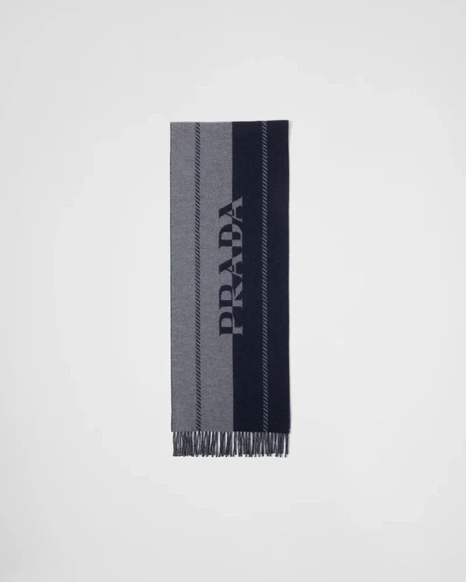 Bufanda pequeña de lana con logotipo en jacquard Bufanda pequeña de lana con logotipo en jacquard