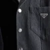 Camisa de denim con patchwork Camisa de denim con patchwork