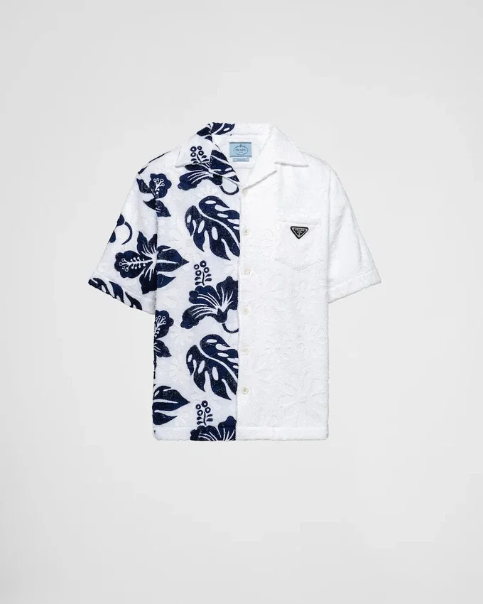 Camisa de manga corta de algodón grueso con estampado a dos tonos Camisa de manga corta de algodón grueso con estampado a dos tonos