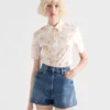 Camisa de popelín con estampado floral y mangas cortas Camisa de popelín con estampado floral y mangas cortas