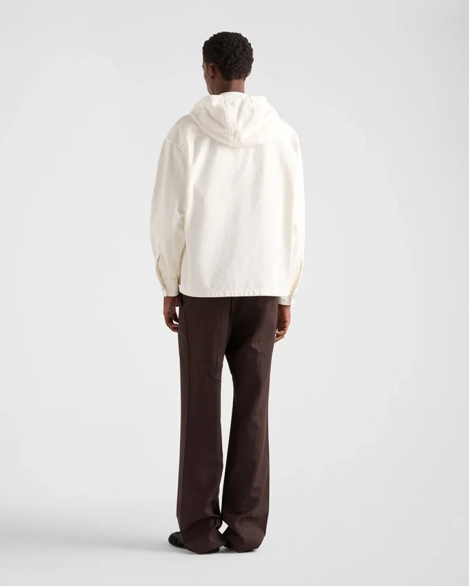 Camisa vaquera con capucha Camisa vaquera con capucha