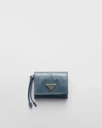 Cartera pequeña de cuero