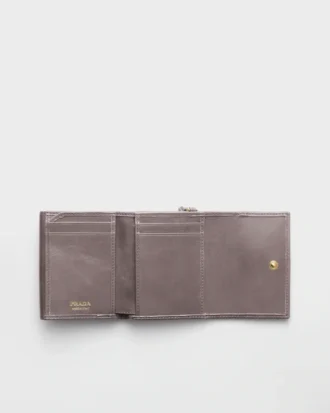Cartera pequeña de cuero