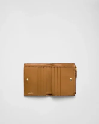 Cartera pequeña de cuero