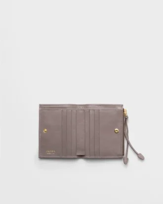 Cartera pequeña de cuero