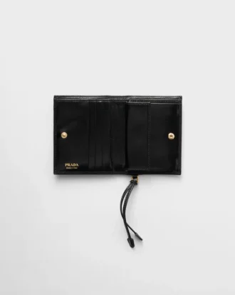 Cartera pequeña de cuero