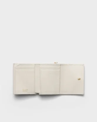 Cartera pequeña de cuero