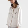 Chaqueta blusón de denim desgastado Chaqueta blusón de denim desgastado