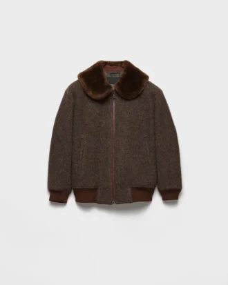 Chaqueta blusón de lana con cuello de piel de oveja