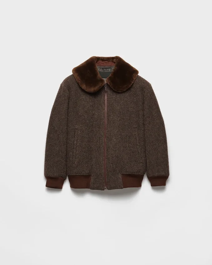 Chaqueta blusón de lana con cuello de piel de oveja Chaqueta blusón de lana con cuello de piel de oveja