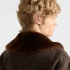 Chaqueta blusón de lana con cuello de piel de oveja Chaqueta blusón de lana con cuello de piel de oveja