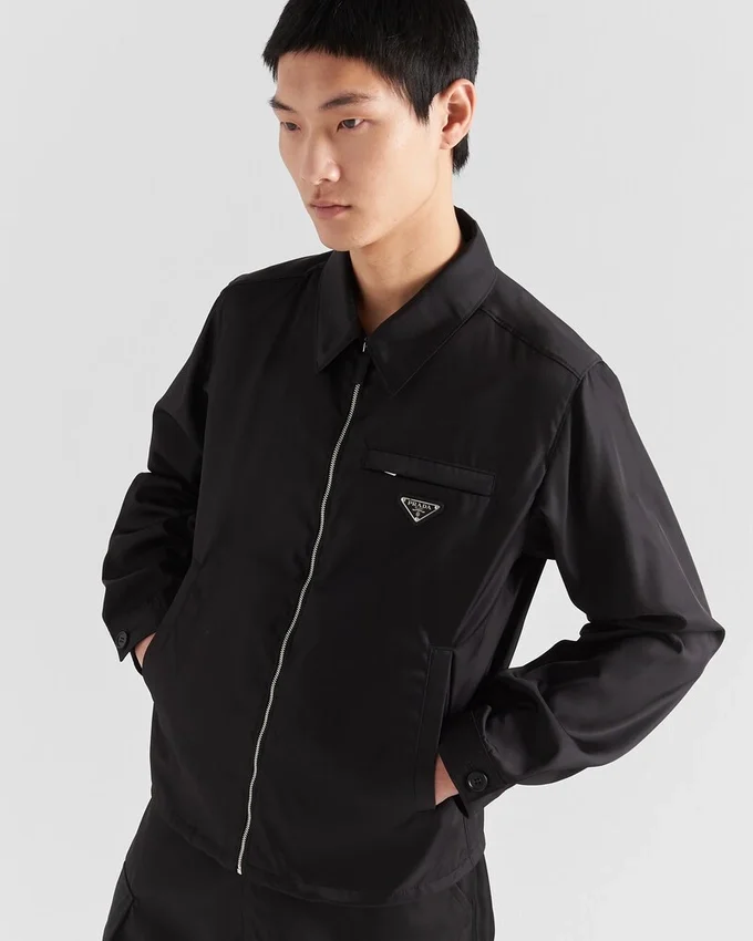 Chaqueta blusón de Re-Nylon reciclado Chaqueta blusón de Re-Nylon reciclado