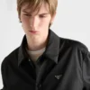 Chaqueta blusón de Re-Nylon reciclado