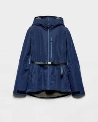 Chaqueta blusón de tejido técnico con capucha Chaqueta blusón de tejido técnico con capucha