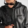 Chaqueta blusón reversible de napa y Re-Nylon Chaqueta blusón reversible de napa y Re-Nylon