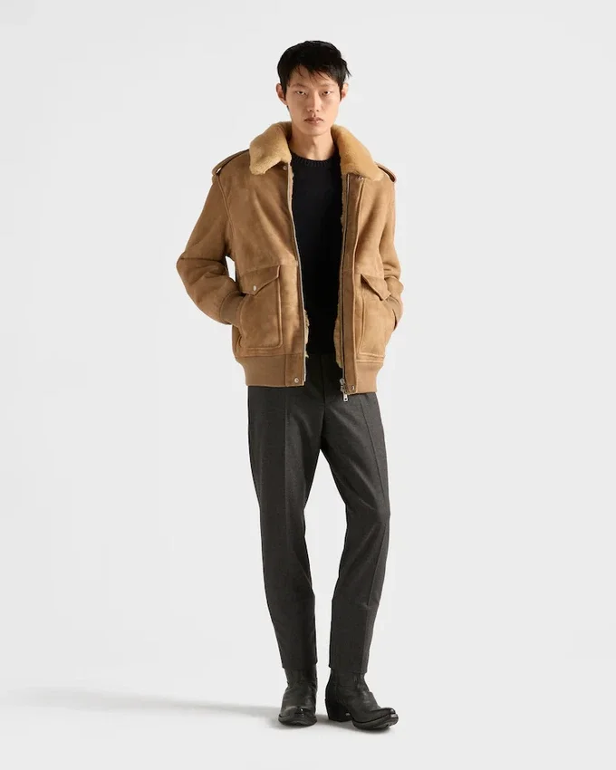 Chaqueta bomber de gamuza y piel de oveja Chaqueta bomber de gamuza y piel de oveja