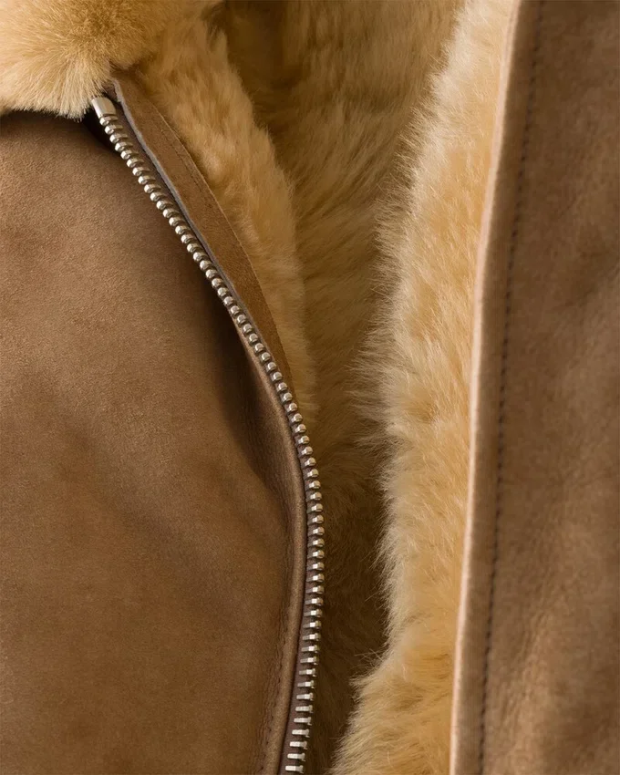 Chaqueta bomber de gamuza y piel de oveja Chaqueta bomber de gamuza y piel de oveja