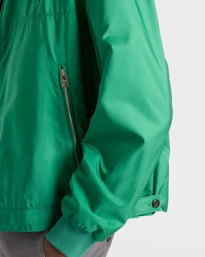 Chaqueta bomber reversible de Re-Nylon Chaqueta bomber reversible de Re-Nylon