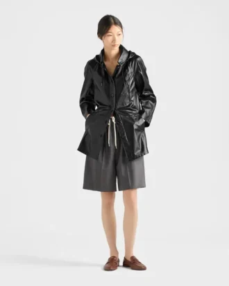 Chaqueta Caban con capucha de piel de napa y tejido