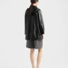 Chaqueta Caban con capucha de piel de napa y tejido Chaqueta Caban con capucha de piel de napa y tejido