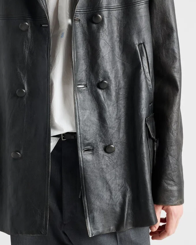 Chaqueta Caban de piel de napa con doble botonadura Chaqueta Caban de piel de napa con doble botonadura