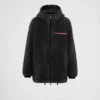 Chaqueta con capucha de forro polar reciclado Chaqueta con capucha de forro polar reciclado