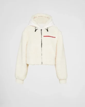 Chaqueta corta de doble forro polar