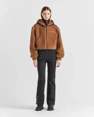 Chaqueta corta de doble forro polar